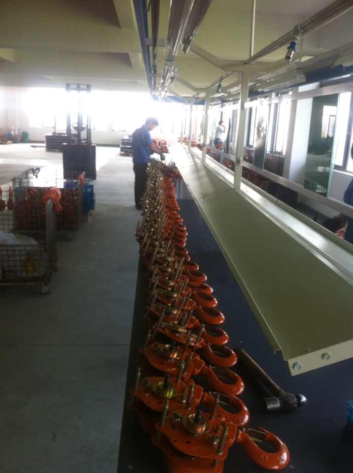 手拉葫蘆作業(yè)現(xiàn)場(chǎng)