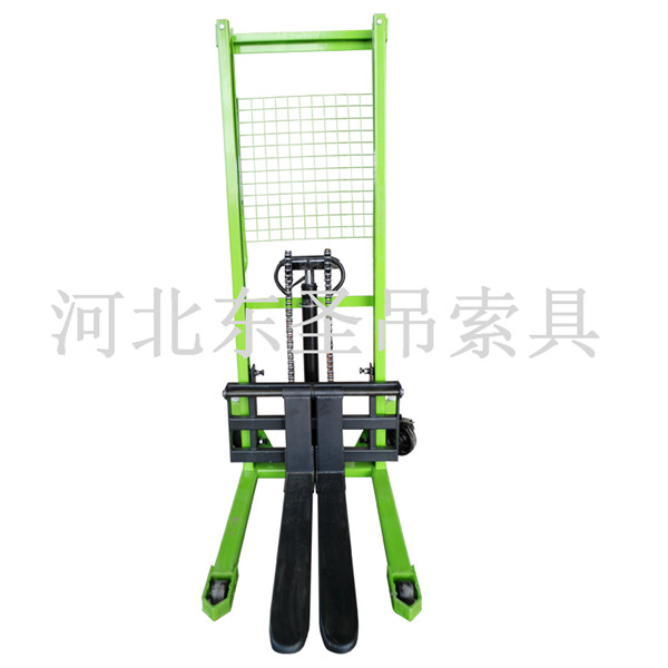 手動液壓堆高車綠色環(huán)保型產(chǎn)品,值得擁有