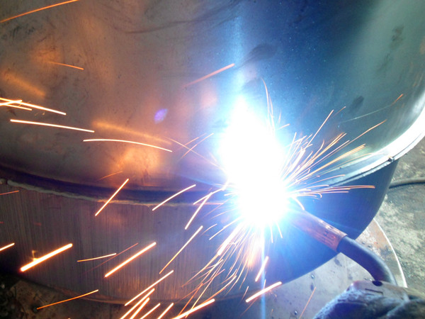 小型工業(yè)攪拌機(jī)廠家普及產(chǎn)品優(yōu)勢(shì)焊接--河北東圣吊索具制造有限公司--小型攪拌機(jī)|石材夾具|液壓堆高車|手動(dòng)叉車