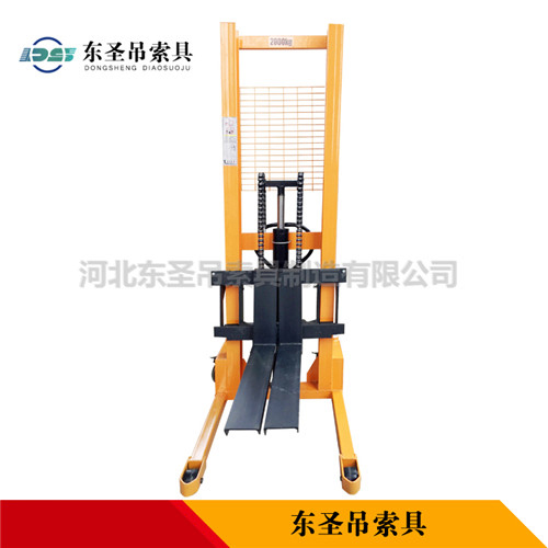 手動(dòng)液壓式堆高車產(chǎn)品展示--河北東圣吊索具制造有限公司--液壓堆高車|手動(dòng)叉車|小型攪拌機(jī)|石材夾具 手動(dòng)液壓式堆高車產(chǎn)品展示--河北東圣吊索具制造有限公司--液壓堆高車|手動(dòng)叉車|小型攪拌機(jī)|石材夾具