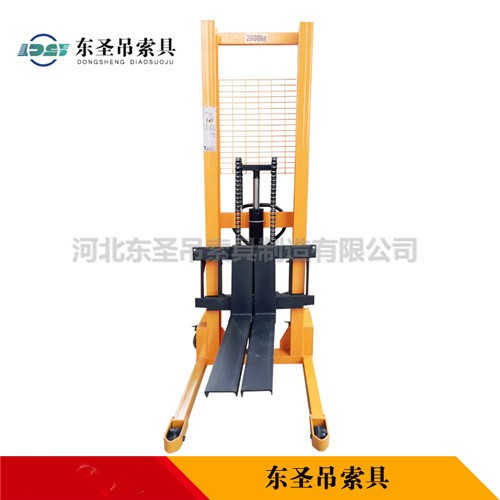 堆高車廠家研發(fā)新品簡易電動堆高車