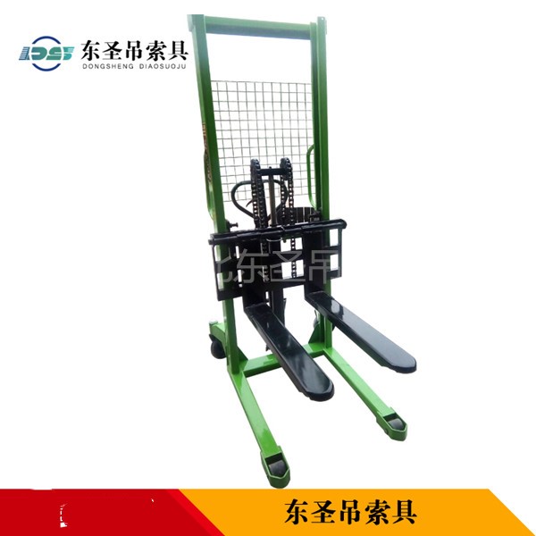 手動(dòng)液壓叉車(chē)/手動(dòng)堆高車(chē)/堆高叉車(chē)--河北東圣吊索具制造有限公司--液壓堆高車(chē)|手動(dòng)叉車(chē)|小型攪拌機(jī)|石材夾具 手動(dòng)液壓叉車(chē)/手動(dòng)堆高車(chē)/堆高叉車(chē)--河北東圣吊索具制造有限公司--液壓堆高車(chē)|手動(dòng)叉車(chē)|小型攪拌機(jī)|石材夾具