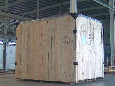 需要吊運(yùn)的木箱包裝機(jī)械產(chǎn)品--河北東圣吊索具制造有限公司